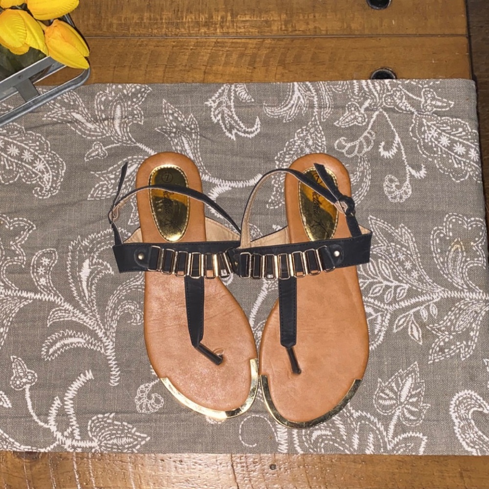 Victoria K - Sandals - Size 7
